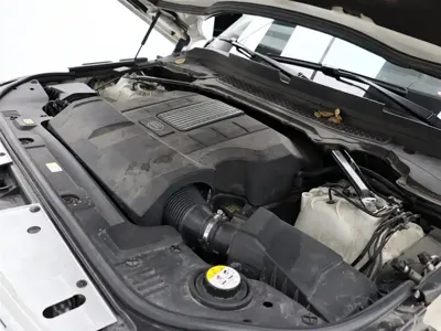 Land Rover Range Rover 2017, 113000 км, за 73376.58 USD - фото 24