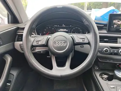 Audi A4L 2018, 39200 км, за 13146.7 USD