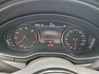 Audi A4L 2018, 39200 км, за 13146.7 USD