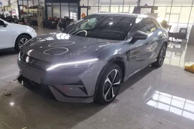 BYD Song L EV 2025, 2400 км, за 25187 USD
