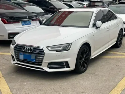 Audi A4L · 2018 год