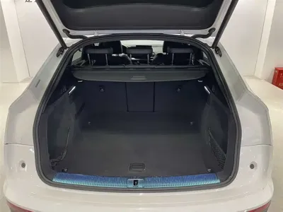 Audi Q5L Sportback 2021, 55000 км, за 24650.06 USD - фото 6