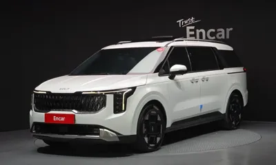 Kia Canival · 2024 год