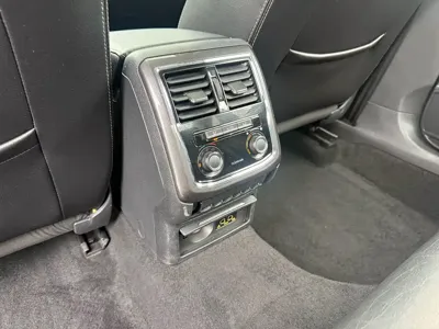 Volkswagen Passat 2016, 88000 км, за 7643.56 USD - фото 12