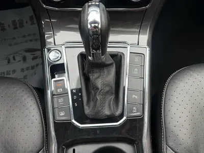 Volkswagen Passat 2016, 88000 км, за 7643.56 USD - фото 16