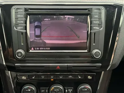 Volkswagen Passat 2016, 88000 км, за 7643.56 USD - фото 20