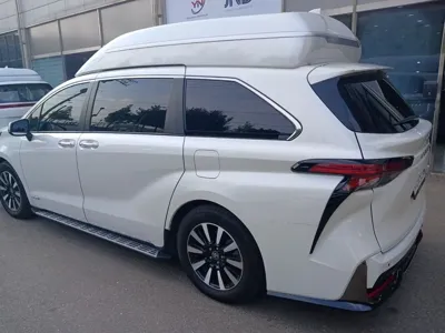 Toyota Sienna 2021, 70000 км, за 36104.64 USD