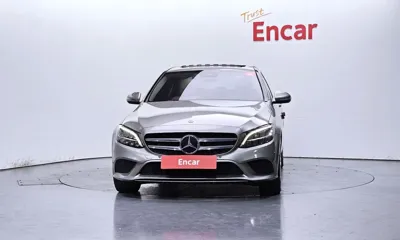 Mercedes-Benz C-Class 2019, 121652 км, за 11896.24 USD