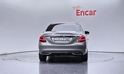 Mercedes-Benz C-Class 2019, 121652 км, за 11896.24 USD