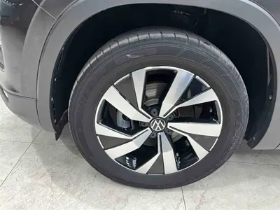 Volkswagen Tayron 2022, 18000 км, за 23101.38 USD - фото 21