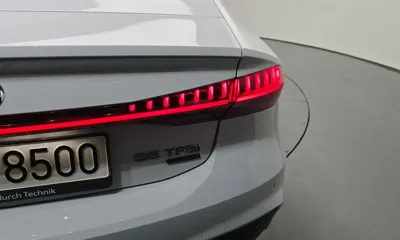 Audi A7 2021, 79237 км, за 24878.56 USD - фото 23