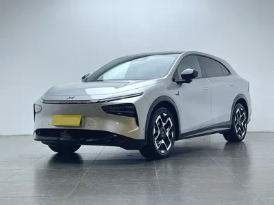 Xpeng 小鹏G7 · 2025 год