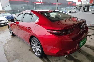 Mazda Mazda 3 Axela 2020, 103800 км, за 9794 USD
