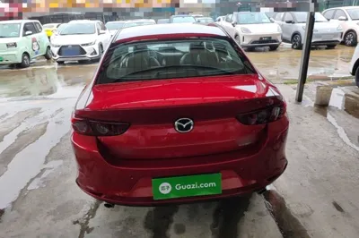 Mazda Mazda 3 Axela 2020, 103800 км, за 9794 USD