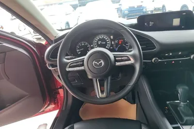 Mazda Mazda 3 Axela 2020, 103800 км, за 9794 USD - фото 13