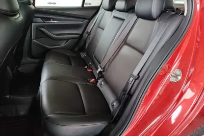 Mazda Mazda 3 Axela 2020, 103800 км, за 9794 USD - фото 20