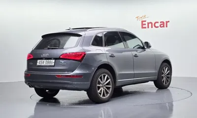 Audi Q5 2016, 158188 км, за 10437.18 USD