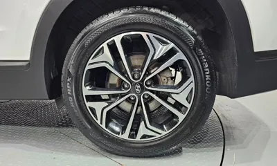 Hyundai Santafe 2019, 129424 км, за 10614.05 USD