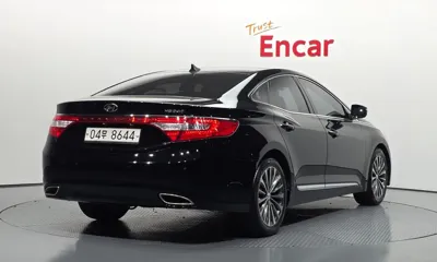 Hyundai Grandeur 2014, 28650 км, за 4875.51 USD