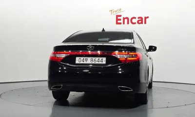Hyundai Grandeur 2014, 28650 км, за 4875.51 USD