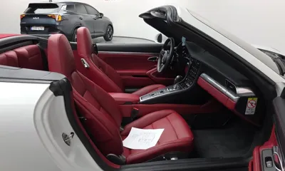 Porsche 911 2019, 32517 км, за 71721.36 USD - фото 26