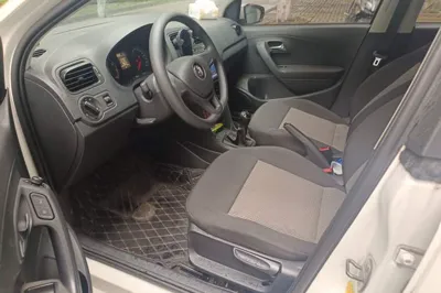 Volkswagen Polo 2016, 78800 км, за 5127 USD - фото 12