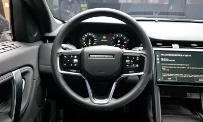 Land Rover Discovery Sport 2025, 11577 км, за 30393.12 USD - фото 13