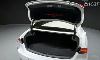 Hyundai Grandeur 2020, 97293 км, за 15688.59 USD - фото 20