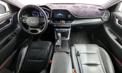 Hyundai Grandeur 2018, 155994 км, за 6892.48 USD - фото 7