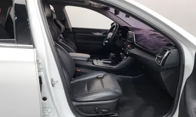 Hyundai Grandeur 2018, 155994 км, за 6892.48 USD - фото 26