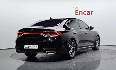 Hyundai Grandeur 2018, 172219 км, за 7796.5 USD