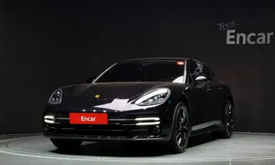 Porsche Panamera · 2023 год