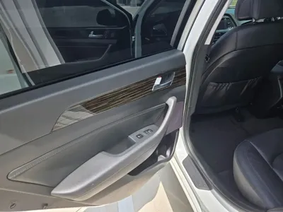 Hyundai Sonata 2016, 183000 км, за 5667.76 USD - фото 12