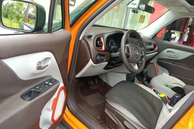 Jeep Renegade 2016, 98600 км, за 5776 USD - фото 13
