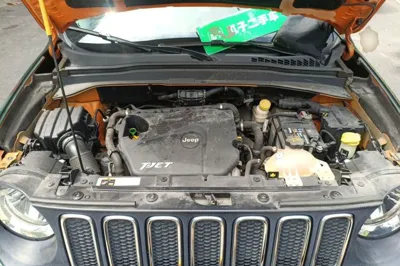 Jeep Renegade 2016, 98600 км, за 5776 USD - фото 17