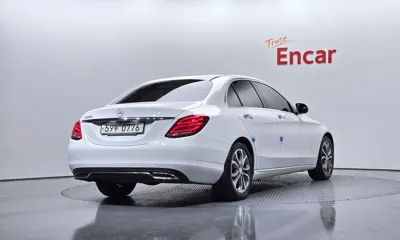 Mercedes-Benz C-Class 2016, 111502 км, за 9295.97 USD