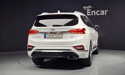 Hyundai Santafe 2019, 170018 км, за 12096.78 USD