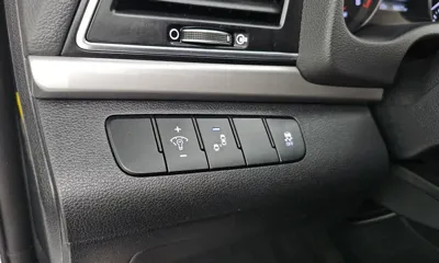 Hyundai Avante 2017, 146077 км, за 5197.77 USD - фото 16
