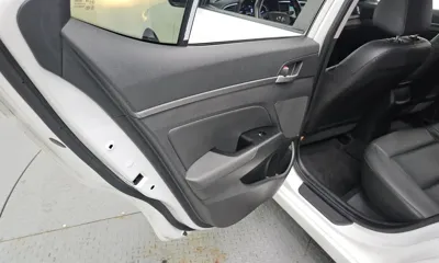 Hyundai Avante 2017, 146077 км, за 5197.77 USD - фото 25