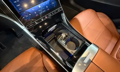 Mercedes-Benz C-Class 2023, 35390 км, за 28226.34 USD - фото 16