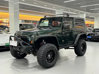Jeep Wrangler · 2010 год