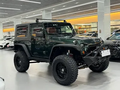 Jeep Wrangler 2010, 130000 км, за 11708.78 USD