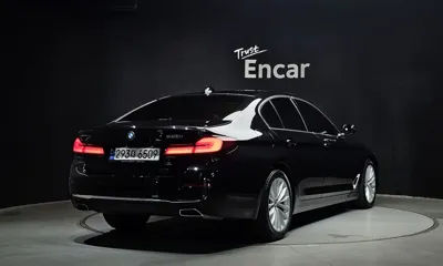 BMW 5-Series 2023, 39952 км, за 25945.86 USD
