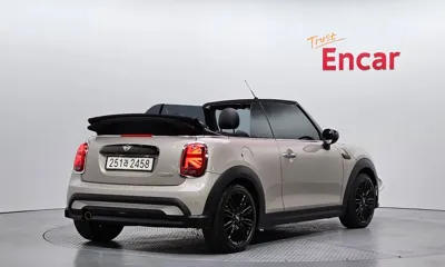 MINI Cooper Convertible 2024, 59042 км, за 17263.85 USD