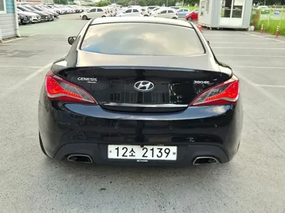 Hyundai Genesis 2010, 147941 км, за 2953.92 USD
