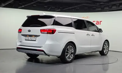 Kia Canival 2016, 104018 км, за 5798.05 USD