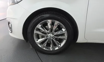 Kia Canival 2016, 104018 км, за 5798.05 USD