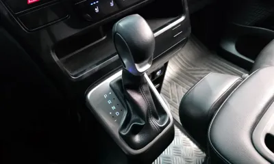 Hyundai Staria 2025, 60695 км, за 19190.75 USD - фото 9