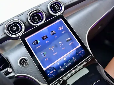 Mercedes-Benz GLC 2024, 14500 км, за 40140.48 USD - фото 9