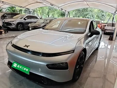 Xpeng P7 · 2022 год